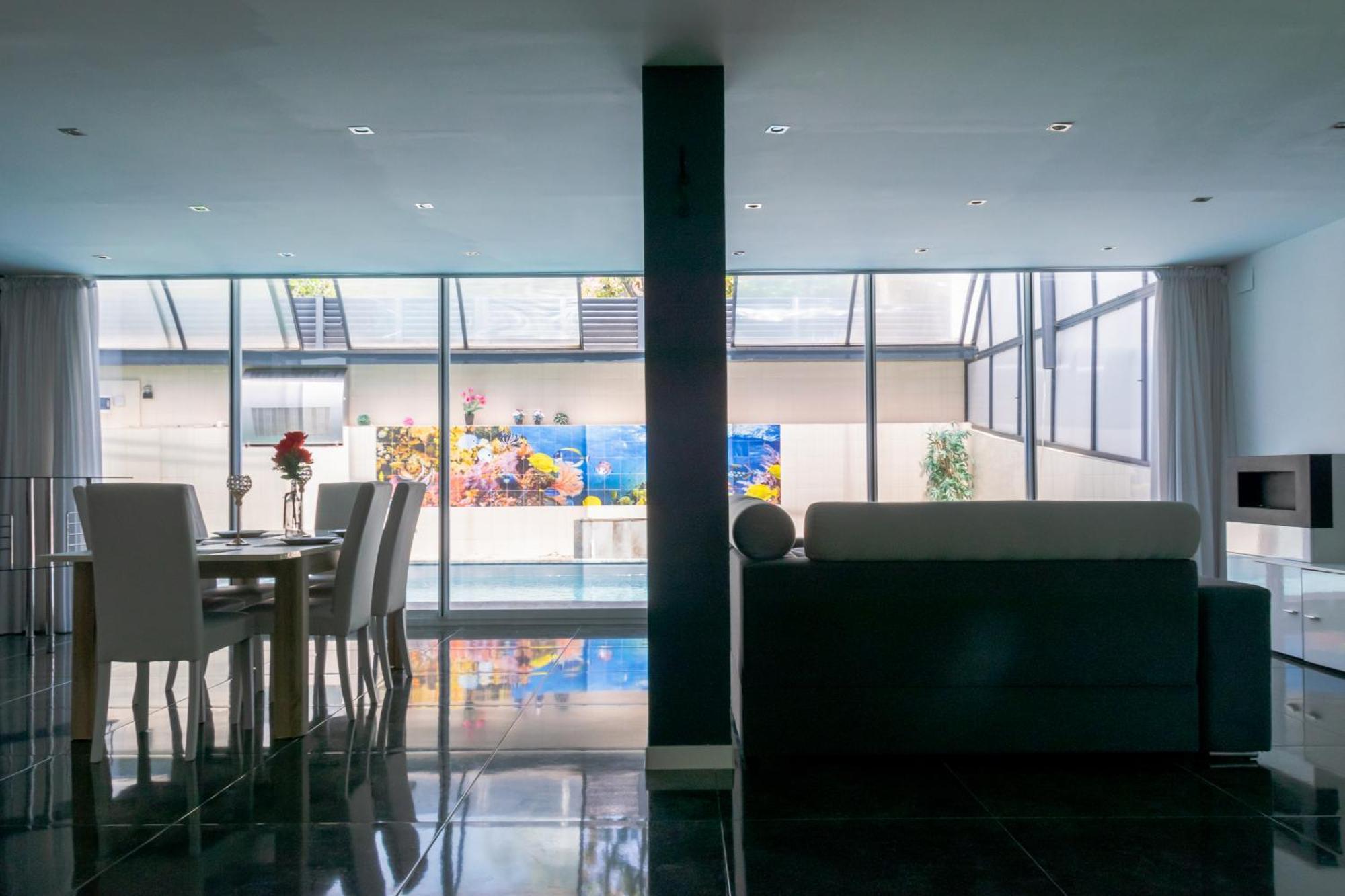 Luxurious Villa Marly II Castelldefels Eksteriør billede
