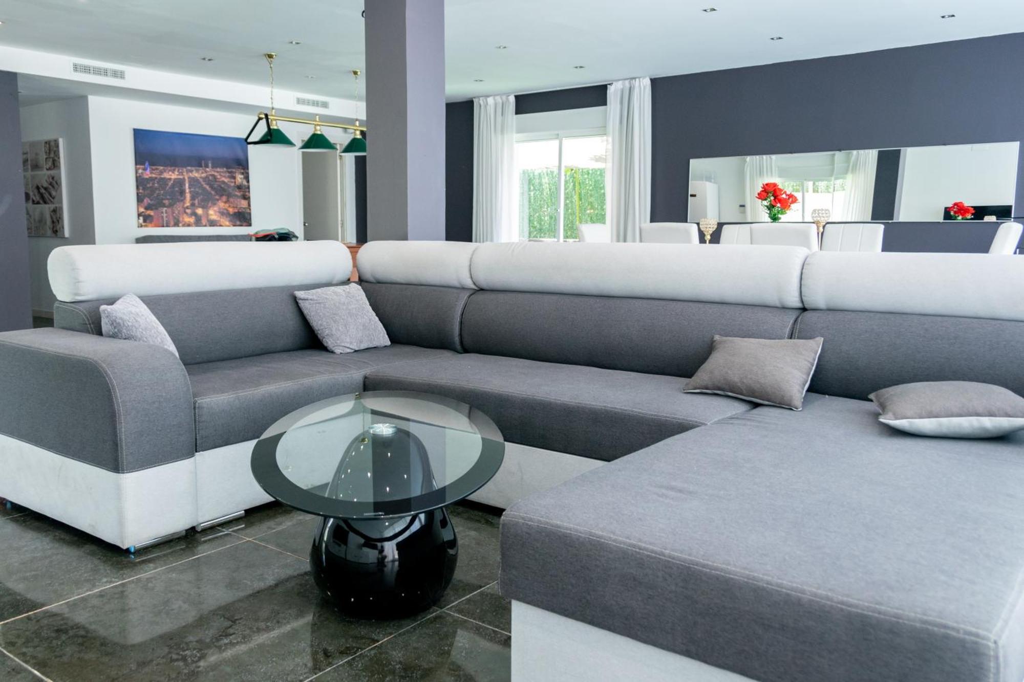 Luxurious Villa Marly II Castelldefels Eksteriør billede
